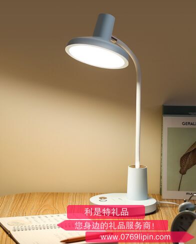 KM-S089烁光柔光LED台灯.png