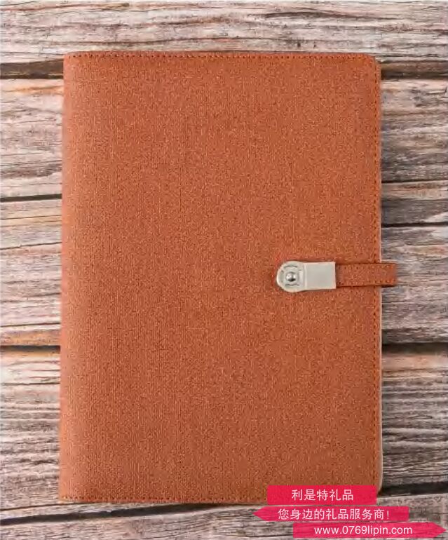 A5四孔扣内置8000mAh电 源本