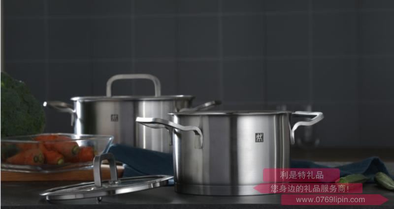 Zwilling Moment  20cm 浅烧锅.jpg