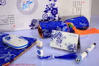 青花瓷套装（陶瓷笔+名片盒+鼠标垫+2GU盘+无线鼠标）